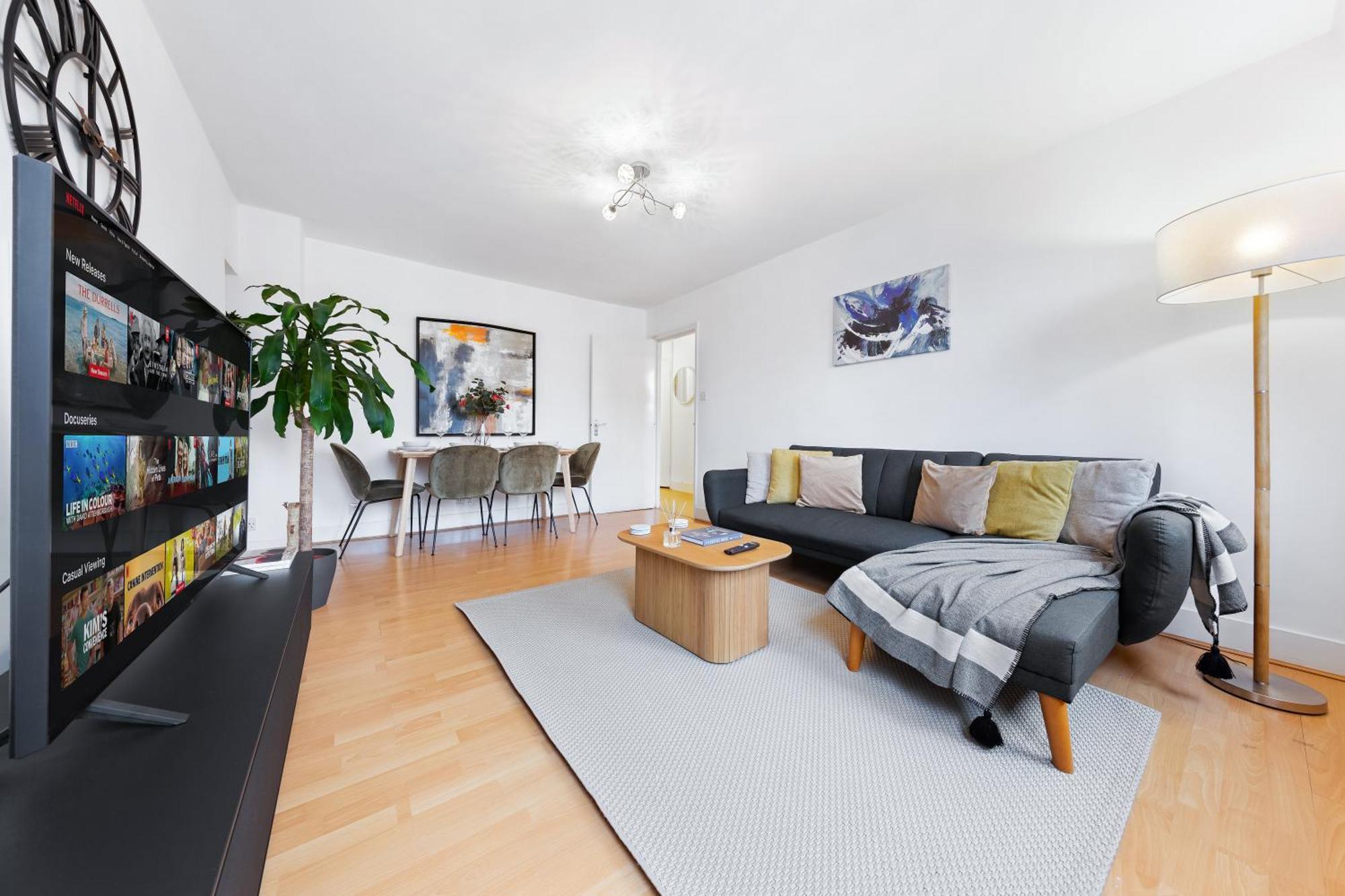 Kensington High Street - Serviced * London